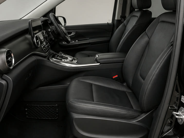 Mercedes-Benz B-Klasse B 220 4MATIC Premium – voorstoelen