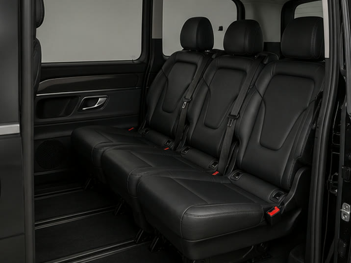 Mercedes-Benz B-Klasse B 220 4MATIC Premium – achterbank