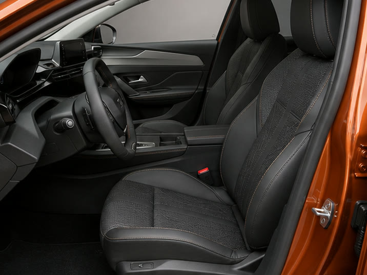Peugeot 508 SW PureTech 180 GT – voorstoelen