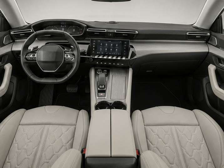 Peugeot 508 SW Hybrid 225 GT Pack – dashboard en voorstoelen