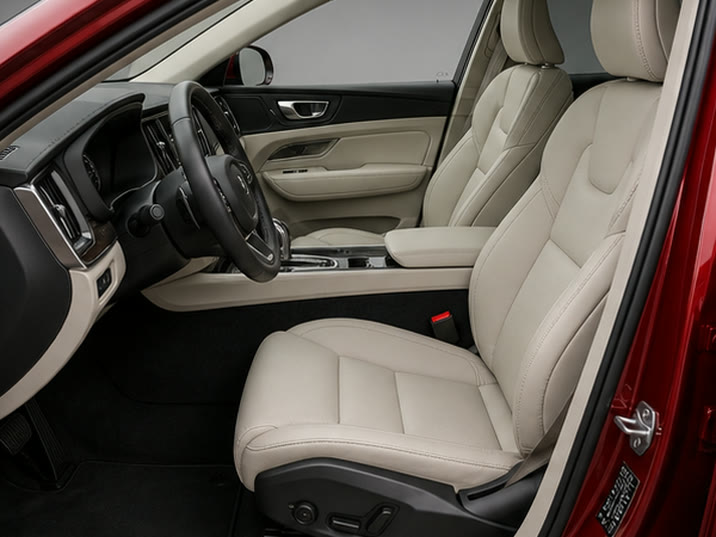 Volvo XC90 T5 AWD Inscription – voorstoelen