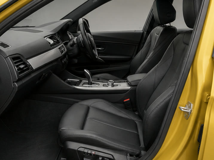 BMW 3 Serie 330e iPerformance Luxury Line – voorstoelen