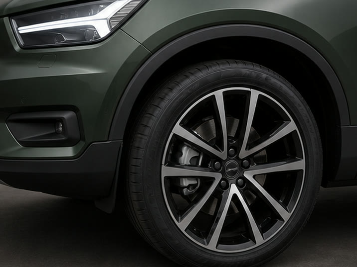 Volvo XC90 D5 AWD Momentum – wiel en exterieurdetail