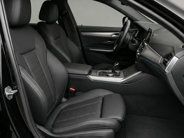 BMW 3 Serie Touring 320i M Sport Executive – voorstoelen