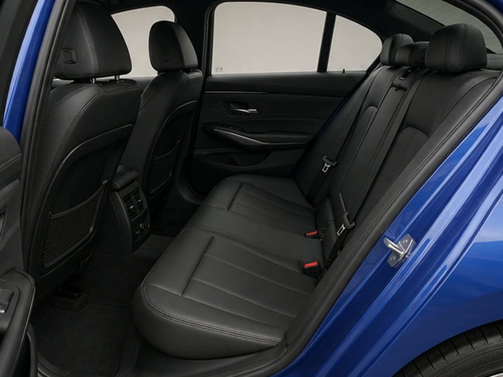 BMW 3 Serie 318i Executive – achterbank