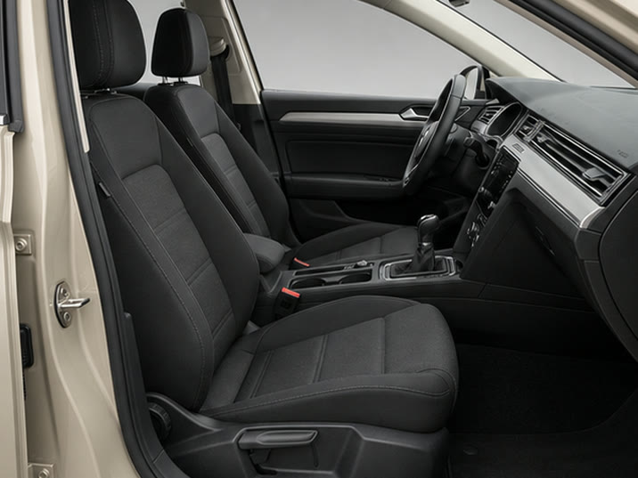 Volkswagen Golf Variant 1.0 TSI Comfortline – voorstoelen