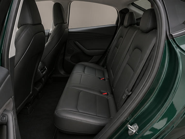 Tesla Model S Long Range Plus – achterbank