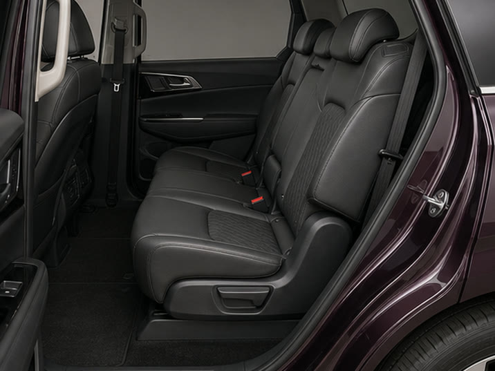 Kia Carnival 1.6 T-GDi Hybrid DynamicLine – achterbank